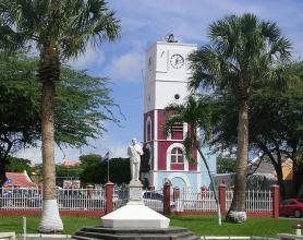 Oranjestad - pevnost Zoutman (dnes sloužící jako muzeum historie Aruby)