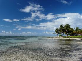 Guadeloupský ostrov Les Saintes s lagunou