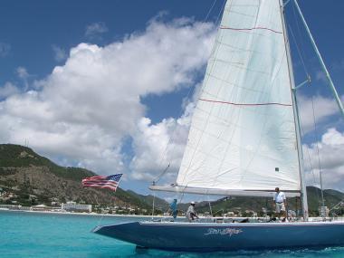 Karibik s jachtou na moři